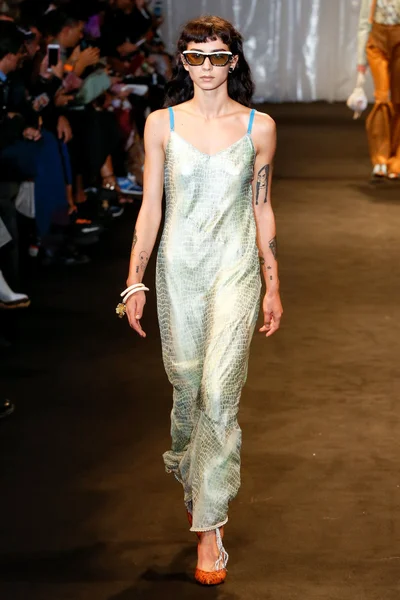 Look 8